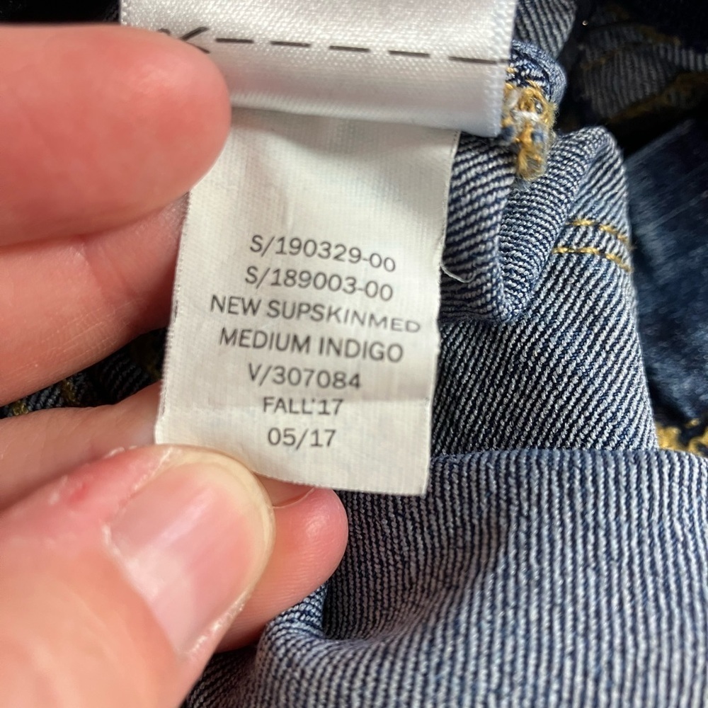 Classic Youth Blue Denim Jeans with Fading and Slim Fit - Picture 14 of 15